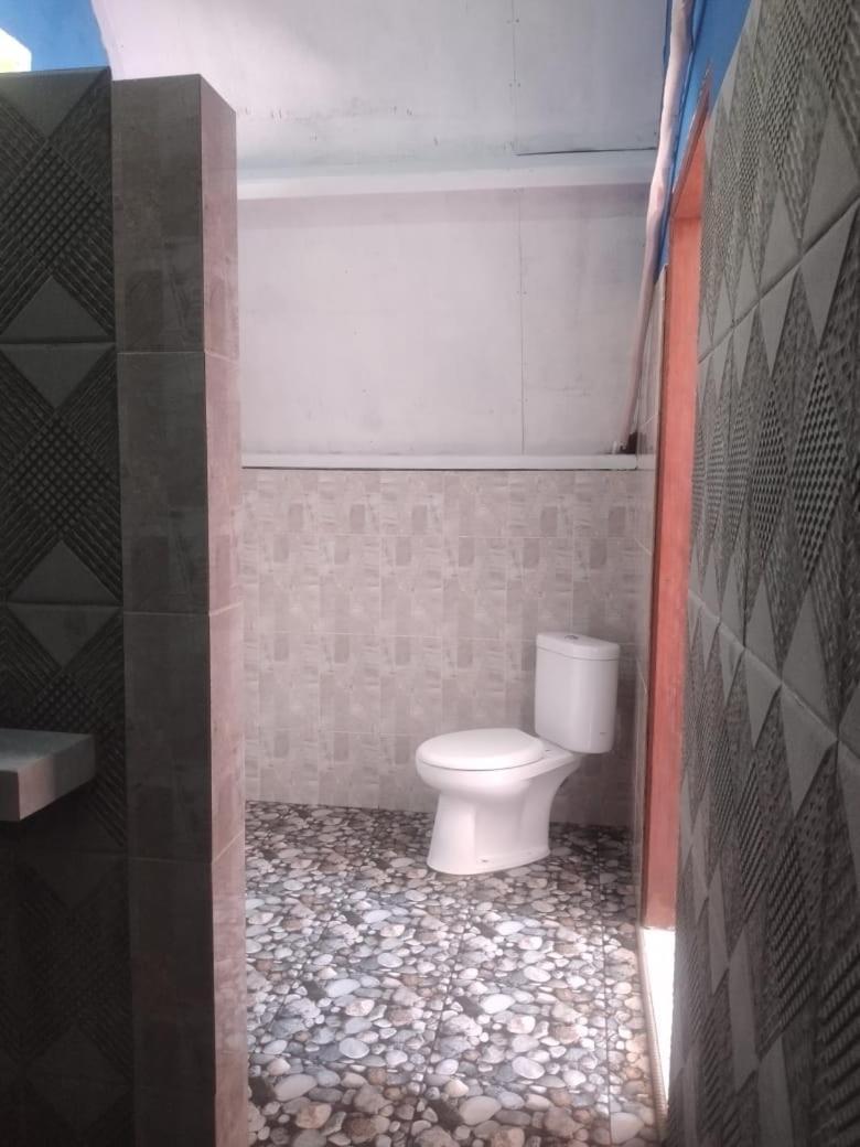 Dinoyin Bungalows Gili Meno Exterior foto
